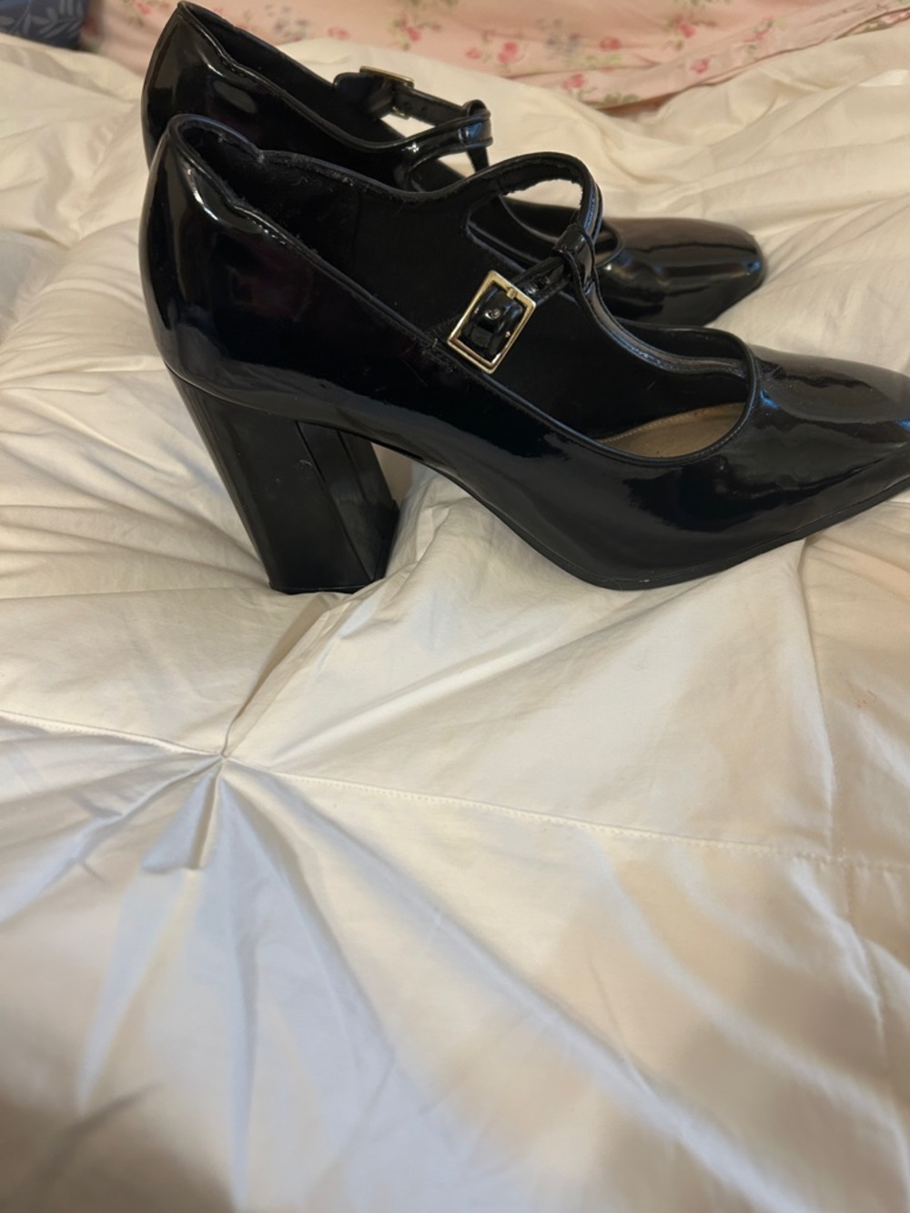 FIONI Clothing Black Patent Mary Jane Block Heels with Gold Buckle Accent